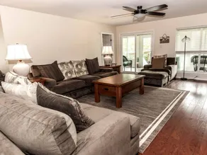 Pet-Friendly Cabin on the Banks of the Colorado River in Bastrop, TX - Image 2