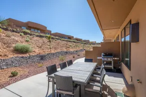 House with terrace & private pool - Image 3