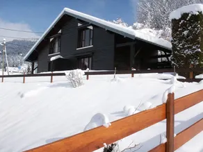 Chalet with garden, terrace & barbecue | Mountain view - Image 2