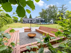 Children-friendly holiday home with garden, terrace & pool | Dogs allowed - Image 3
