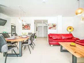 Voll ausgestattetes geräumiges Ferienhaus mit Sauna, Garten und Grill - Image 3