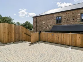 Cottage with barbeque & garden - Image 4
