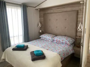 Lodge con jardín - Image 2
