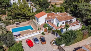 Villa with terrace, garden & private pool | Mountain view - Image 2