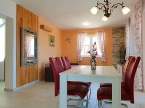 Flat with garden, terrace & barbeque | Sea view - Image 5