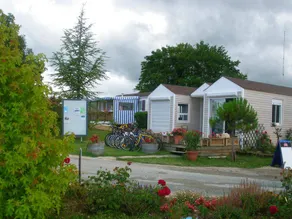 Mobile home with terrace - Image 4