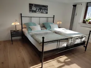Apartamento vacacional con jardín y terraza | Vistas al jardín - Image 4