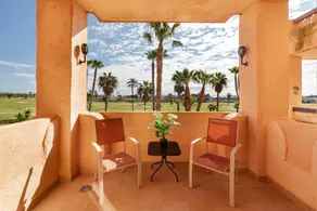 Tolle Wohnung mit Terrasse, Garten und Pool | Meerblick - Image 2