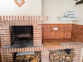 House with garden, BBQ & terrace - Image 5