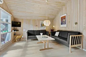 Holiday home with terrace, sauna & BBQ - Image 3