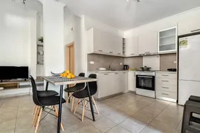 Appartement de vacances avec piscine et jardin | Vue jardin - Image 5