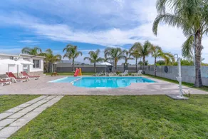 Grande villa avec piscine, barbecue et jardin | Vue jardin | Idéale pour le télétravail | Avec animaux bienvenus - Image 4