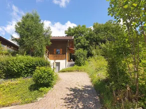 Holiday home with barbecue, garden & terrace - Image 3