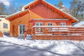 Entire Vacation Home 'With Private Spa for 6, Mountain View, Wi-Fi & AC' - Image 2