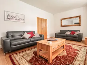 Family-friendly pleasant cottage with garden & terrace | Next to Roman Baths - Image 5