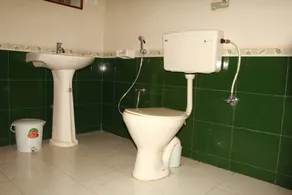 Private room with garden - Image 4