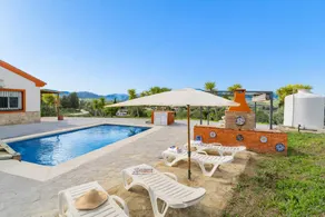 Cottage with garden, barbeque & terrace | Mountain view - Image 3
