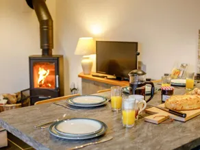 Fully equipped cottage with BBQ & garden | Dogs allowed - Image 5