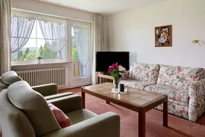 Apartment with garden | Garden view - Image 3