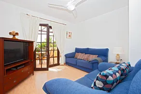 Agréable villa conviviale et familiale avec piscine privée, jardin et terrasse | Vue ville - Image 5