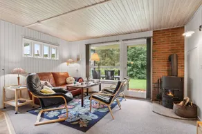 House with terrace, garden & BBQ - Image 2