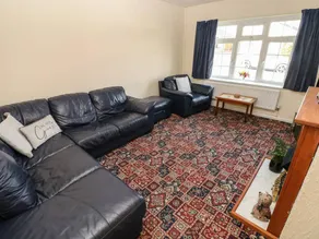 Family-oriented lovely cottage with garden | Beach view | Pets allowed - Image 2