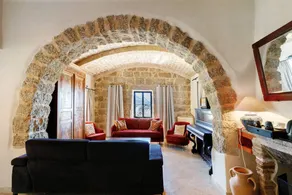 Pleasant bed & breakfast with garden & hot tub | Mountain view - Image 5