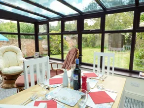 Charmant cottage adapté aux familles avec jardin et barbecue | Avec animaux admis - Image 4