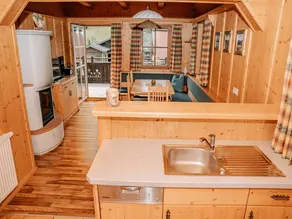Apartamento vacacional con sauna, jardín y terraza - Image 2
