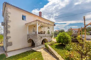 Villa with garden, barbecue & terrace | Mountain view - Image 4
