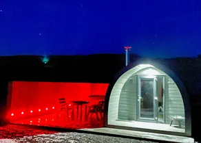 Luxury Castle Pod with Hot Tub Pet Friendly - Image 4