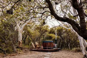 Secluded Tiny Homes with Wildlife Encounters near Sanctuary in Victoria - Image 2