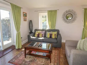 Family-oriented cottage with garden & terrace | Pet-friendly - Image 4