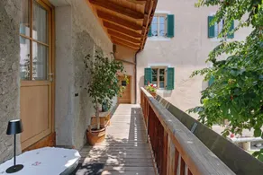 Holiday apartment with garden | Garden view - Image 5