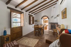 Villa with terrace, garden & private pool | Mountain view | Good for workation - Image 2