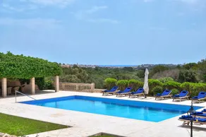 Thrilling Mallorca Villa Villa Ogden 8 Bedrooms Spacious Furnished - Image 2
