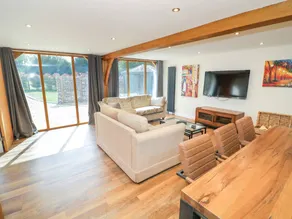 Cottage with garden - Image 5