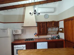 Holiday home with garden, pool & terrace | Mountain view - Image 3