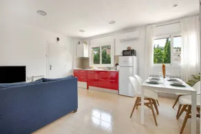 Apartment with terrace | Garden view - Image 5