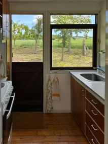 House with BBQ, terrace & garden - Image 4