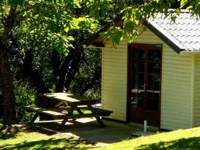 Nice chalet with terrace & heated pool - Image 4