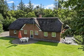 Children-friendly beautiful holiday home with terrace, sauna & BBQ | Dogs allowed - Image 2