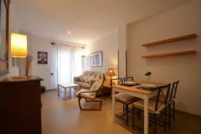 Apartment with garden, pool & terrace - Image 5