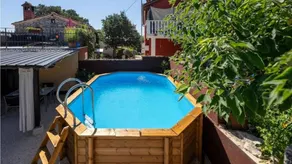 Voll ausgestattetes wunderschönes Apartment mit Garten, Terrasse und privatem Pool | Gartenblick | Haustiere sind willkommen - Image 2