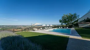 Ferienhaus mit Grill, privatem Pool und Garten | Flussblick - Image 3