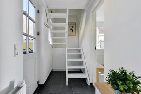 Villa with terrace, barbeque & garden - Image 2