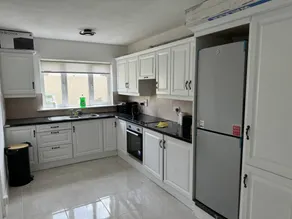 Fully equipped house with garden | Pets allowed - Image 5