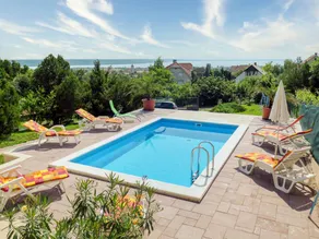 House with terrace, private pool & barbeque | Lake view - Image 2