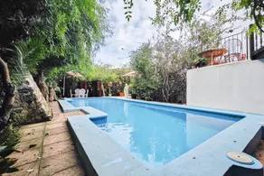 Aparthotel with terrace & pool - Image 2