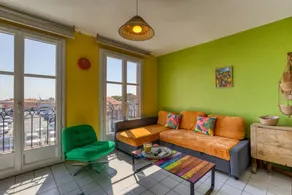 Apartment "Le Duplex Des Halles" with Balcony and Air Conditioning - Image 3